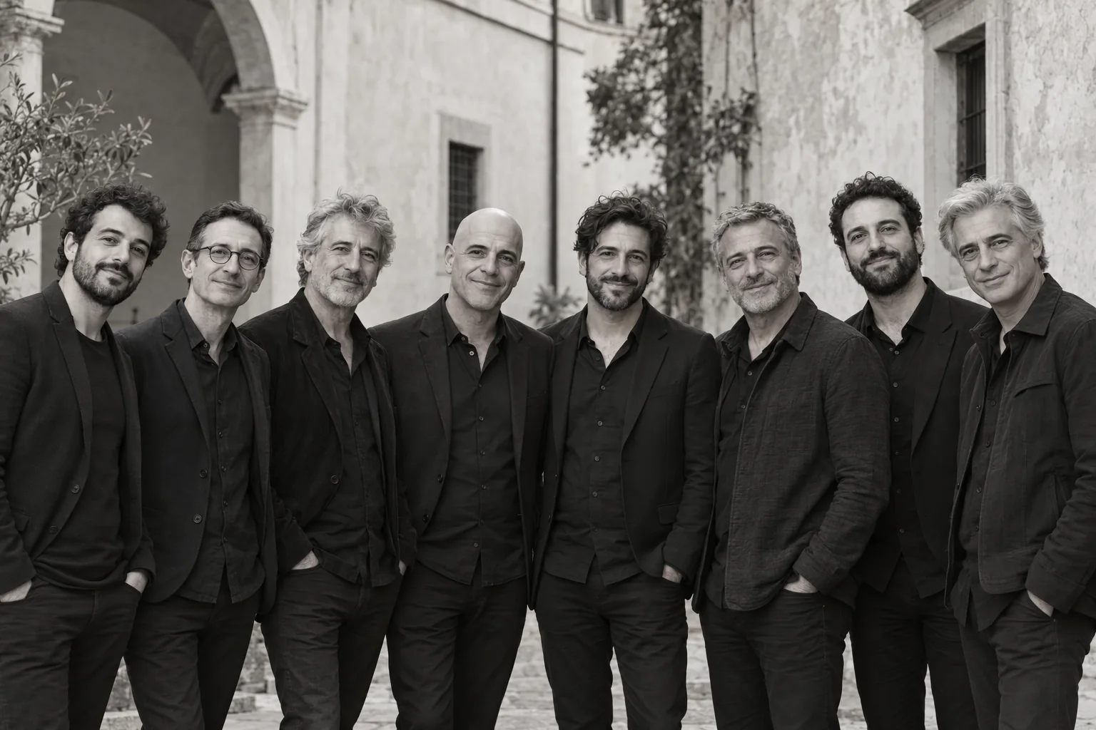 Otto voci, un incontro: ritratto corale in bianco e nero